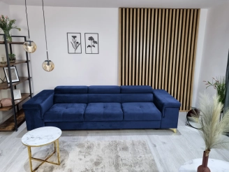 Rivaldi 3 Riviera 81 (Niezwykle stylowa i komfortowa sofa trzyosobowa z serii Rivaldi. To idealny wybór dla tych, którzy cenią sobie elegancję i wygodę. Dodatkowo, ruchome zagłówki pozwalają dostosować ją do własnych potrzeb.)